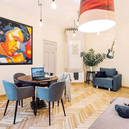 Elvis Apartment/11 Beds/6 Bedrooms/Riga Old Town Εξωτερικό φωτογραφία