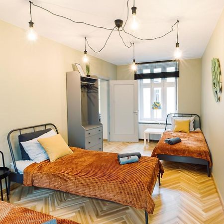 Elvis Apartment/11 Beds/6 Bedrooms/Riga Old Town Εξωτερικό φωτογραφία